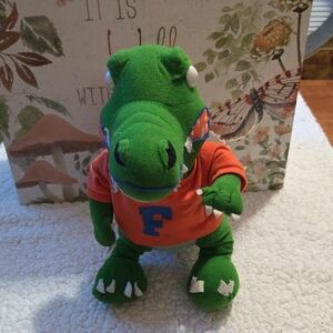 UNIVERSITY OF FLORIDA GATORS 11 IN STUFFED PLUSH